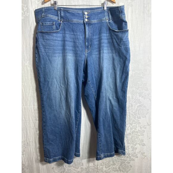 Lane Bryant Jeans Size 26 SHORT Ultra High Rise Wide Leg - Picture 1 of 14